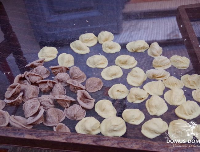 18-Bari-Orecchiette-650x493
